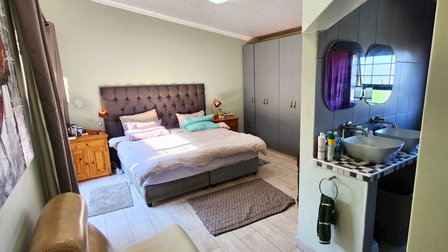 4 Bedroom Property for Sale in Dana Bay Western Cape